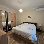 Old Soul, Modern Comfort *